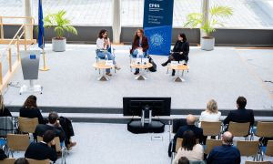 Cuando la extrema derecha quiere atacar la democracia, comienza por los derechos de las mujeres Lina Gálvez